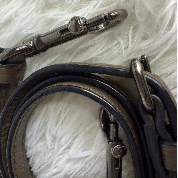 Coach replacement strap - a kind of olive green - Picture 3 of 6